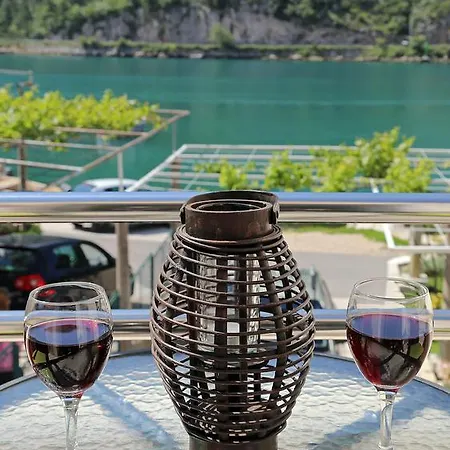 Blue Bay Апартаменты Мокошица